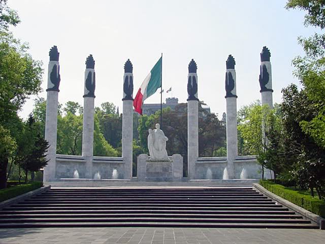 Chapultepec - Ninos Heroes