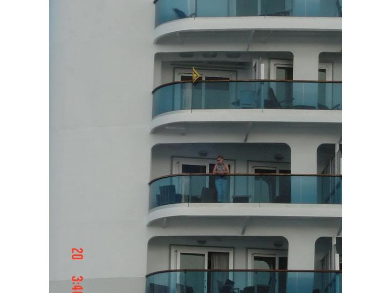 83 closeup of aft balcony Grand Princess