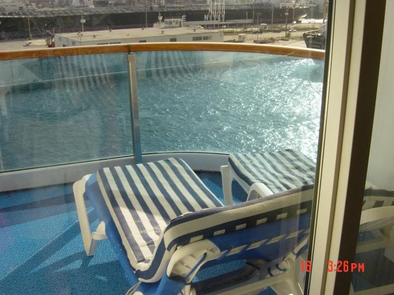 Grand Princess cabin C752 aft balcony 5