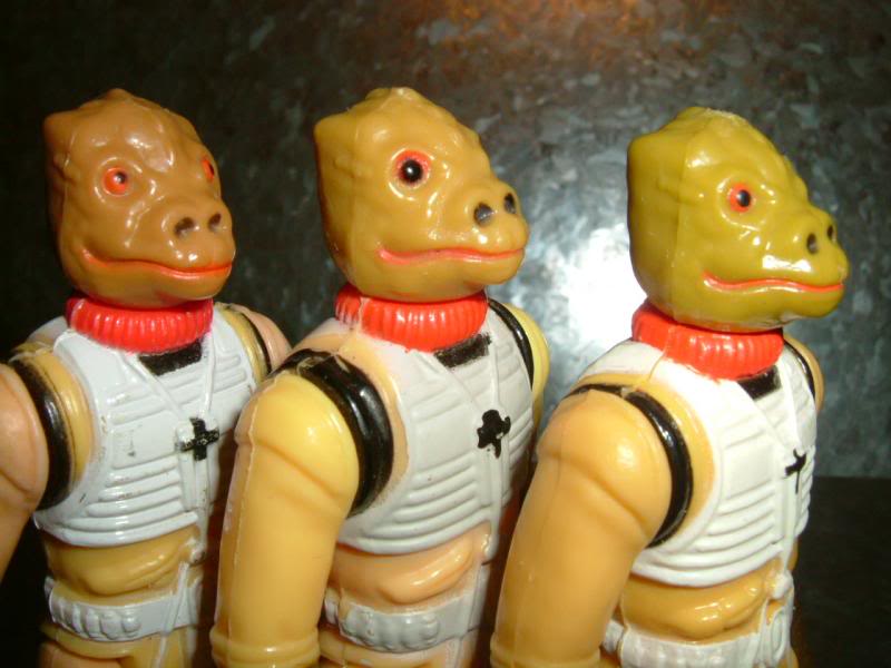 CU Pic of the 3 main variants of Bossk