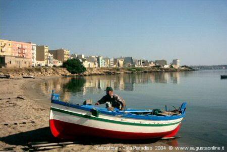 Pescatore cala Paradiso - Fisherman at Paradise bay