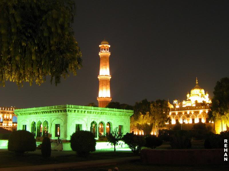 LAHORE-BADSHAHI MOSQUE 4