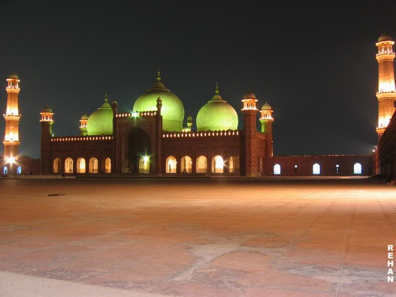 LAHORE-BADSHAHI MOSQUE 6