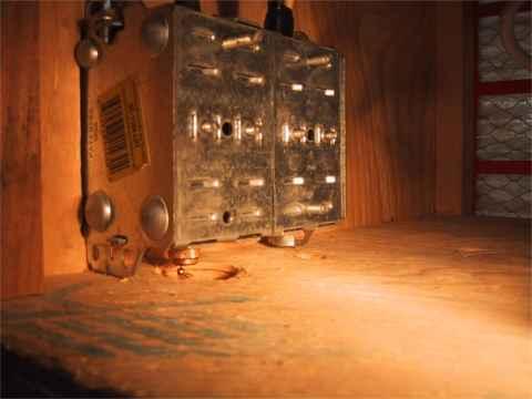 switch box pull chain close up 5