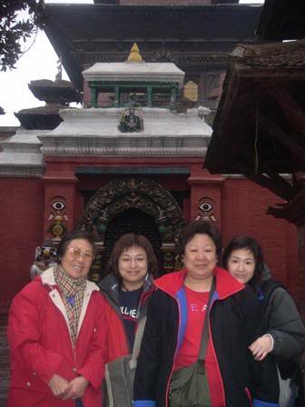 Can u tell how many pairs of eye are on this pi