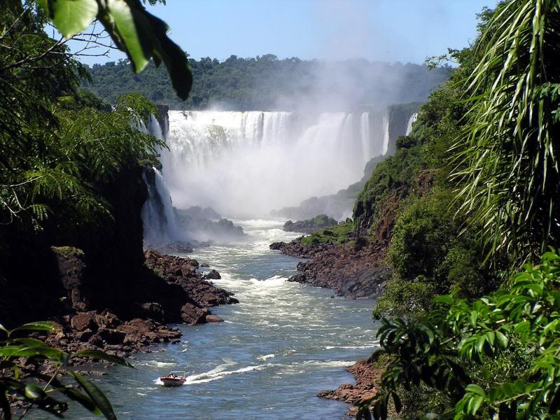 View of the main Cataratas Igua�u