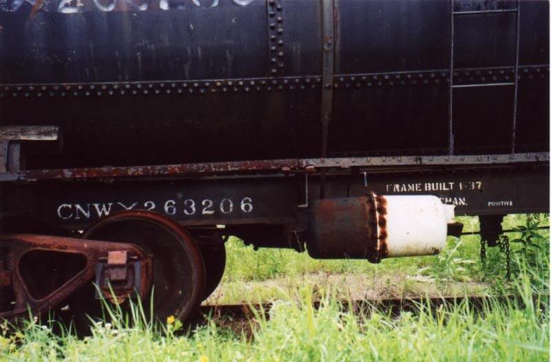 1937 CNW Tank Car - 2001 Frame
