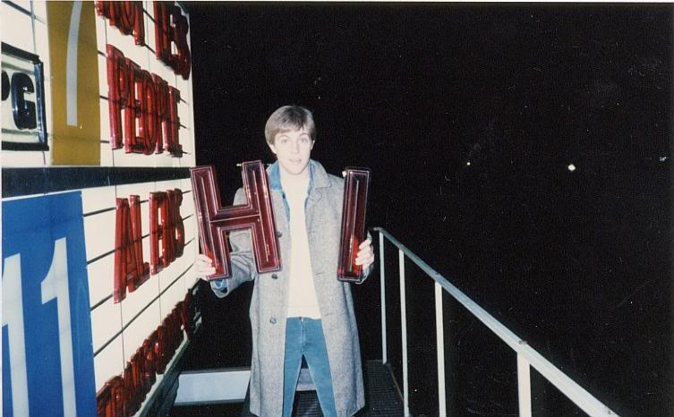 1986 - Ron W. says HI