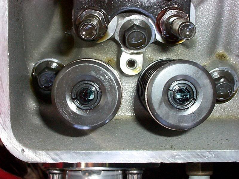 Contact pattern using stock 7.200 pushrods. Heads mill...