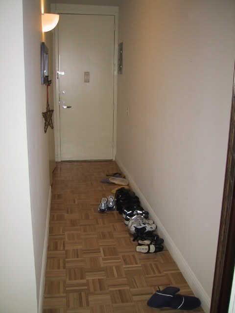 88 Greenwich Hallway 1