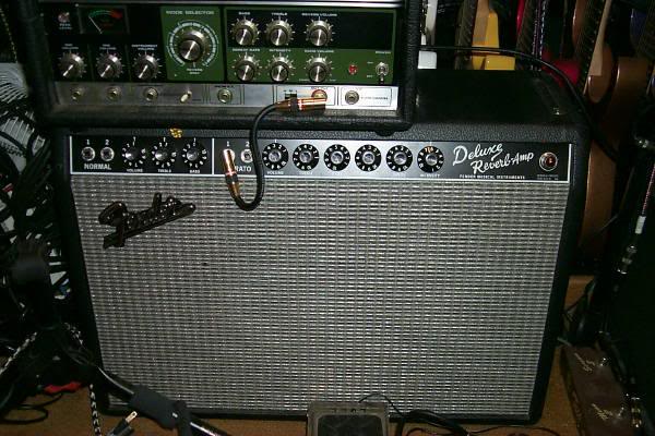 Fender Deluxe Reverb-Roland RE201