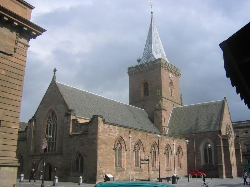 St. John's Kirk (2)