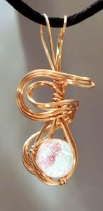 Petit pendant dichroic glass and red gold