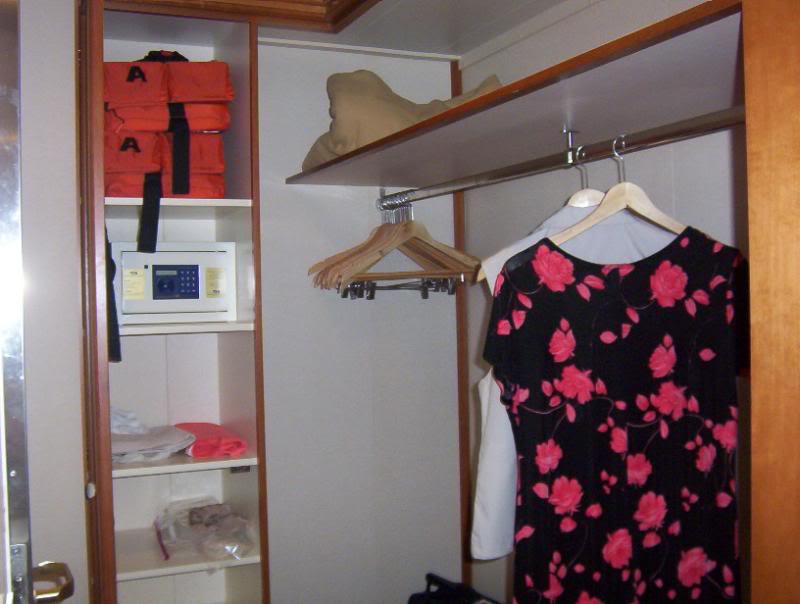 Caribbean Princess - Cabin E121 - Storage Space