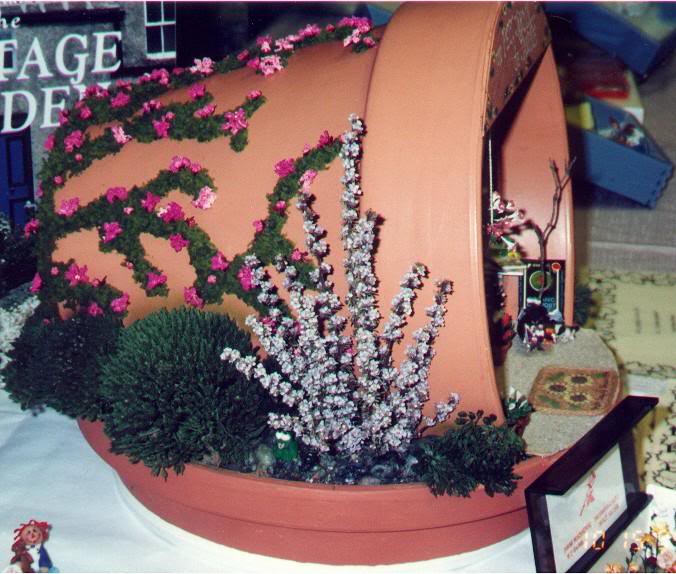 Terra Cotta Potting Shed Side