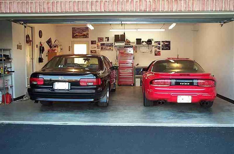 Both_cars_garag eEDIT