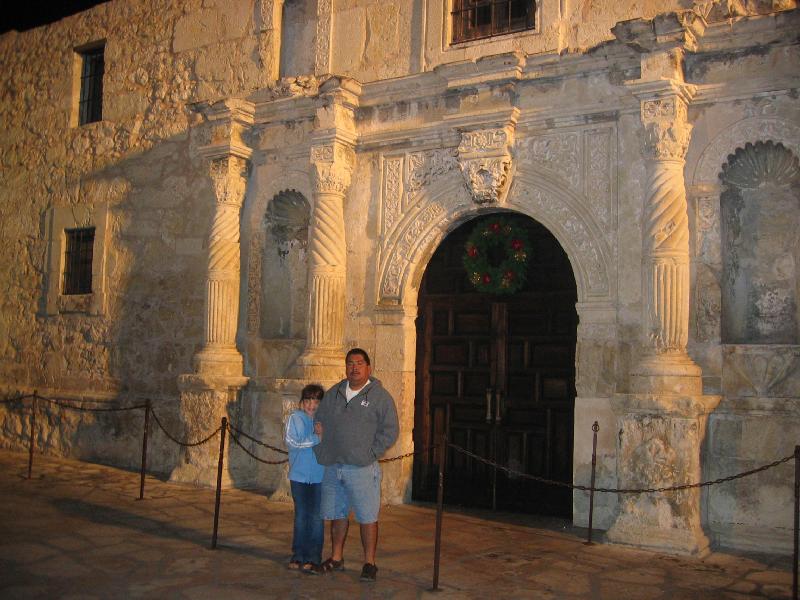Tavo and Suzi at the Alamo
