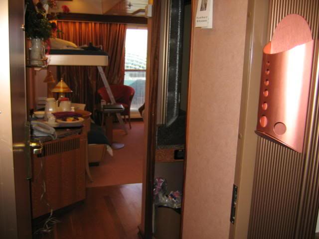 Cat 11 suite cabin 6258