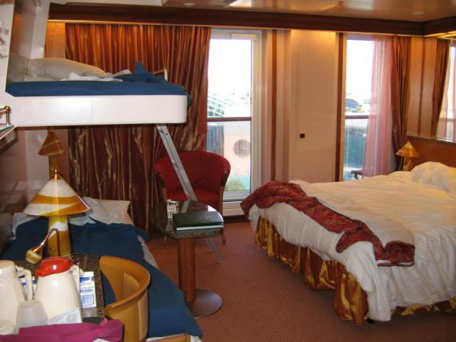 cat 11 suite cabin 6258 Notice this cabin sleeps 4