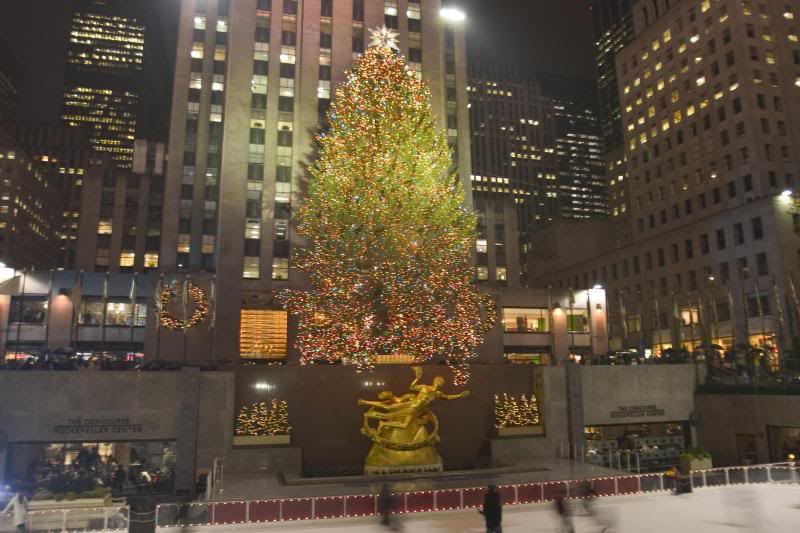 Rockefeller Center Christmas Tree at night, 2004