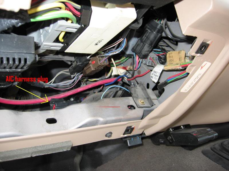 AIC harness plug (male part)