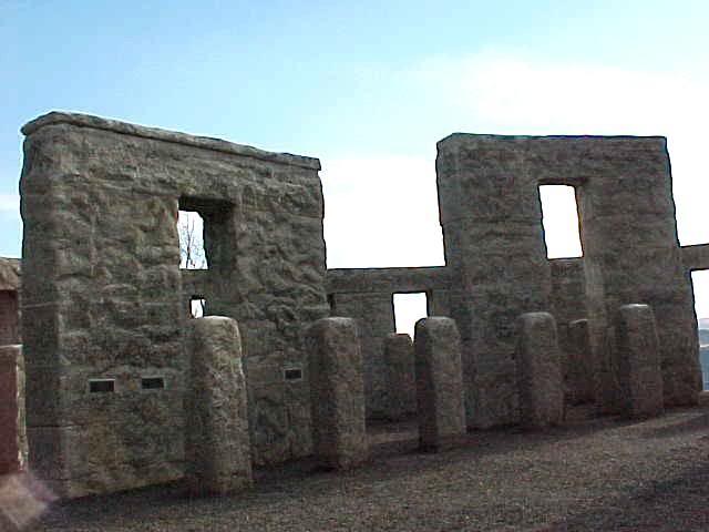 MARYHILL STONEHENGE 8