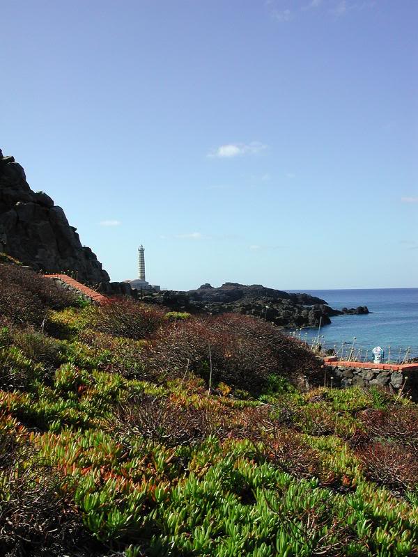 Caletta Spalmatore e faro Cavazzi