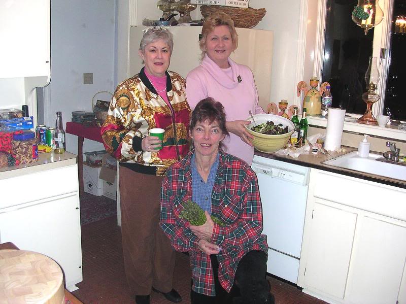 3 gals in the kitchen