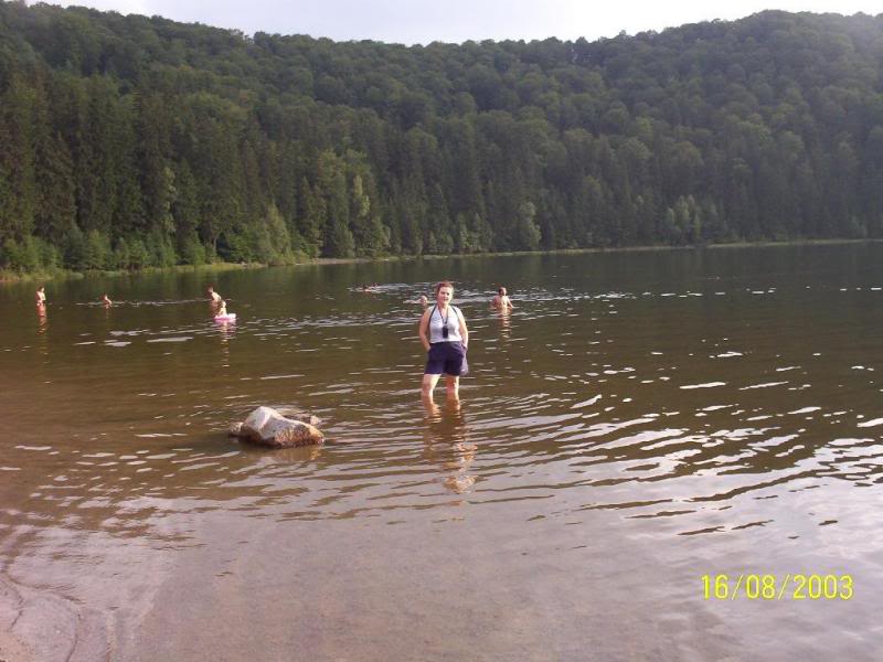 100_4076 Irina la lacul vulcanic Sf Ana