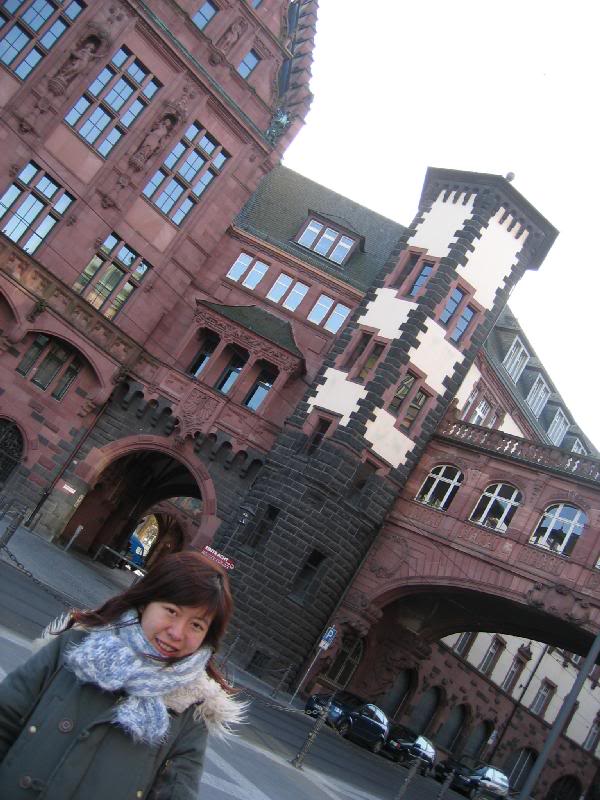 �Yli ��, �ybldtg �s�n��ga la