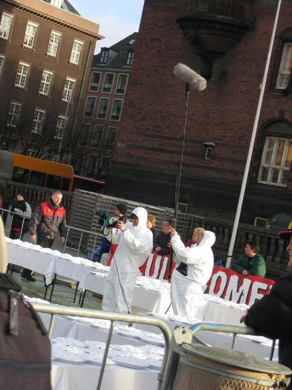 �B��03�~������� ���