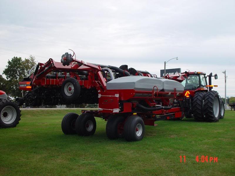 Case IH MX 255 & Case IH 1200 Series ASM Planter 3