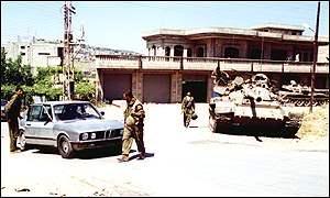 5, 23. 2000 SLA Leaves Tank Behind and Flee from Rmaysh