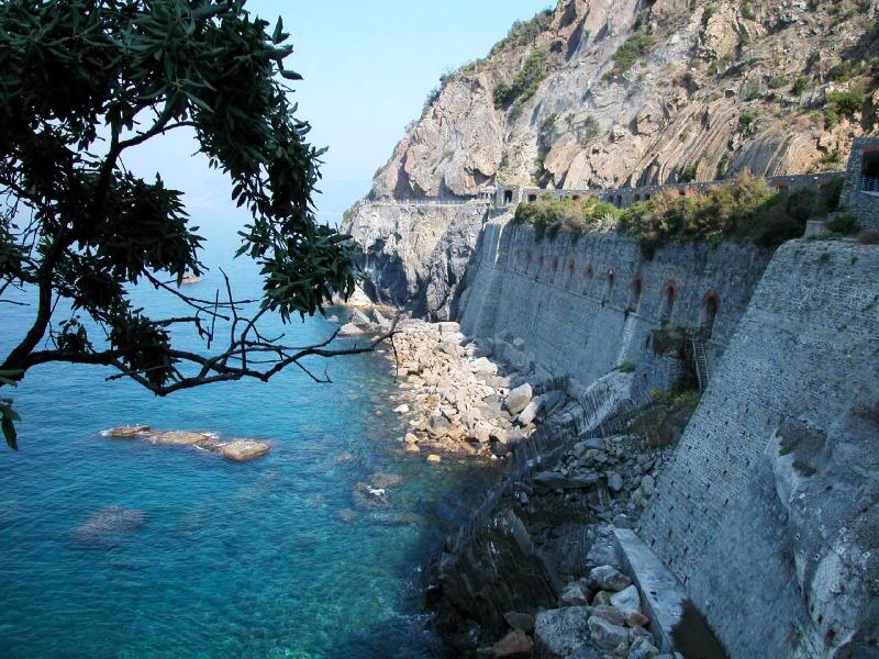 Cinque terre - Lovers' Way ( via dell'amore)