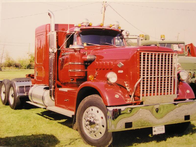 1954 Diamond T 950 tractor