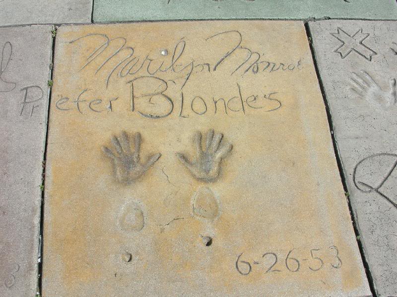 Marilyn Monroe's signature at Grauman's Chinese Theatre