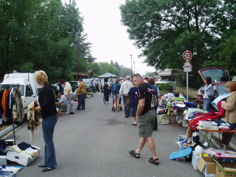 Marche aux puces Ay-sur-Moselle