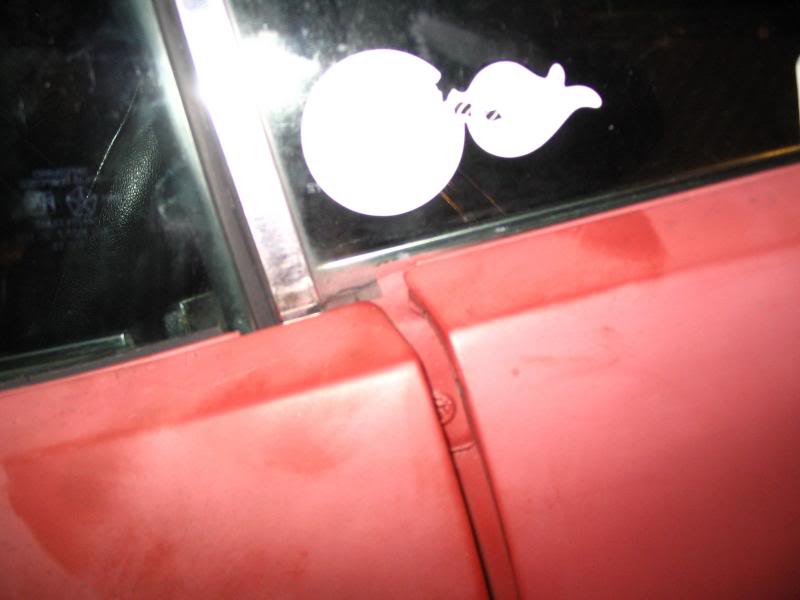 A new hinge kit will fix this