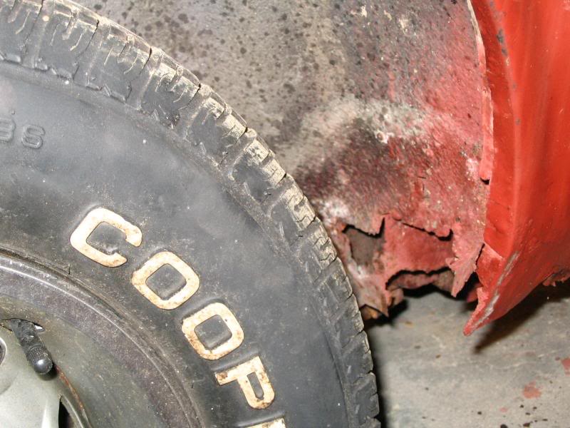 Rear inner wheel well