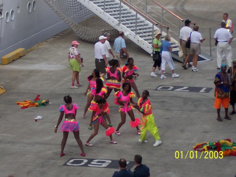 Dancers in Costa Rica 04/17/05