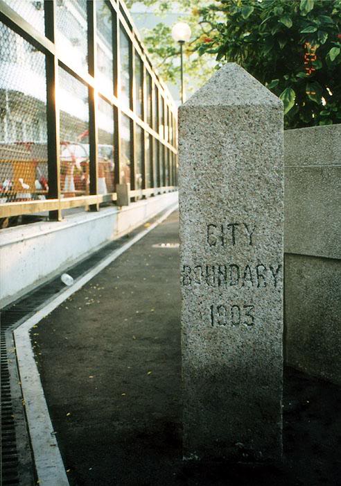 �����a��(Kenned y Town)�����O