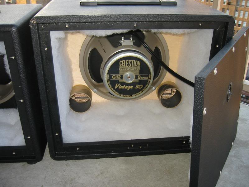 closeup of bogner 112 cube rear