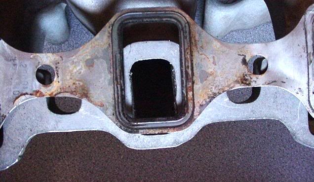 Stude Caddy Manifold Comparison08