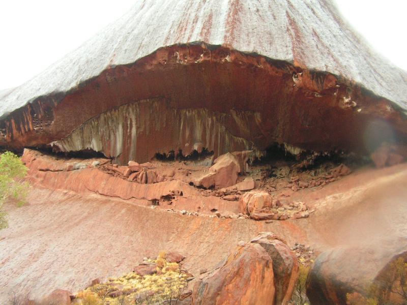 Uluru base 13 - mouth like cave