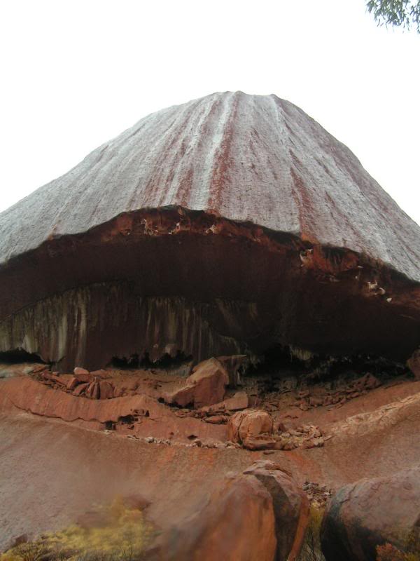 Uluru base 14 - mouth like cave