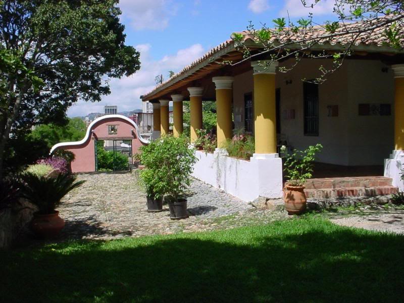 Corredor y porton - ��Jorge Karpati