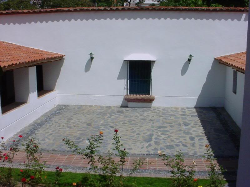 patio interno - ��Jorge Karpati