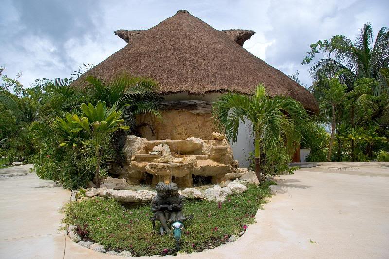 HBR Lobby Building 2414