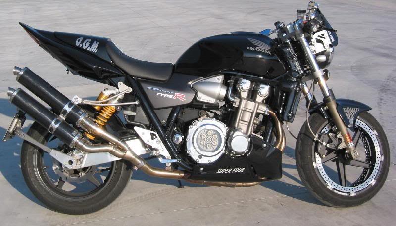 Honda CB 1300 Right wiew