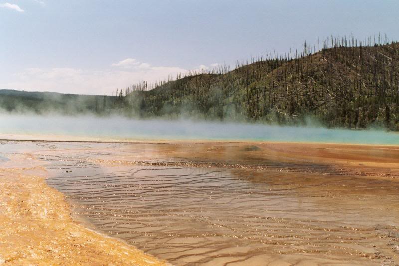 Grand prismatic spring 4